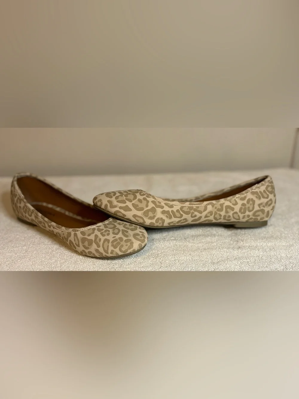 Women’s Light Leopard Ballet Flats Size 8M Arizona Jean Co Shoes  NWOT